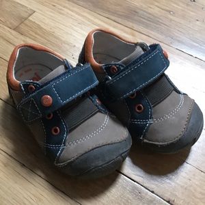 LIKE NEW umi baby shoes